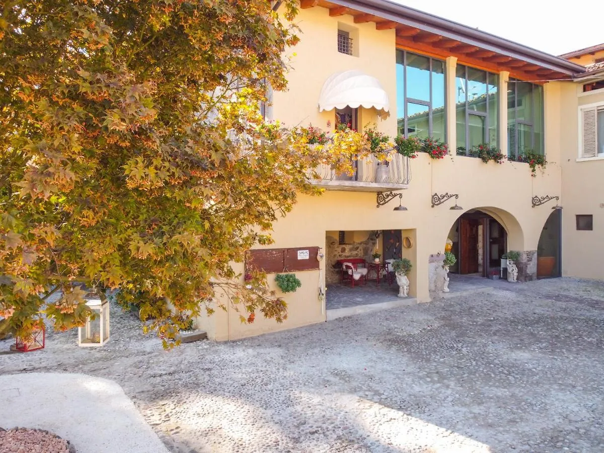 La Curt Guest House Artogne 0*,